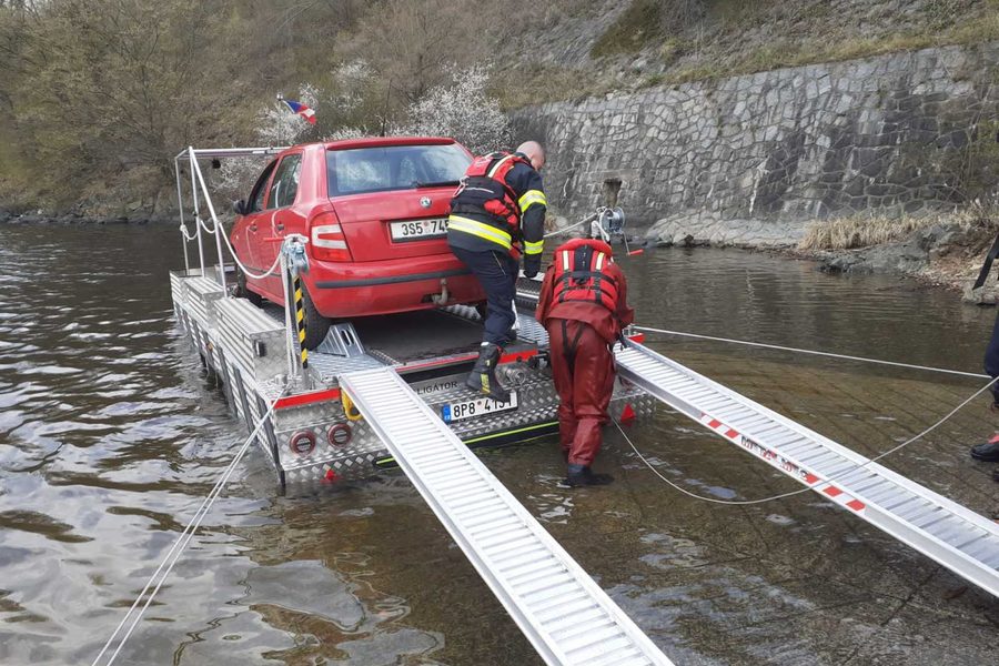 RiverTrailer Aligátor při zásahu